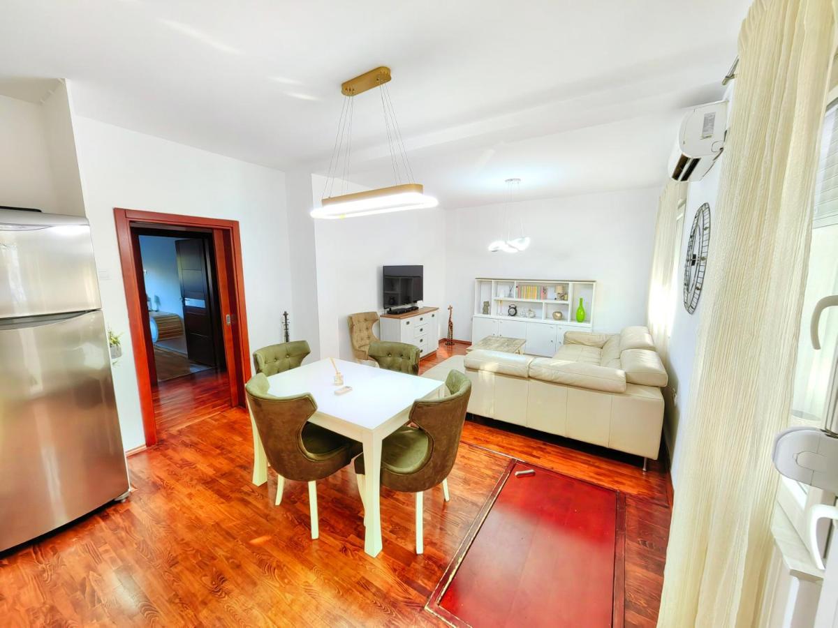 Luxury Apartment Podgorica Kültér fotó
